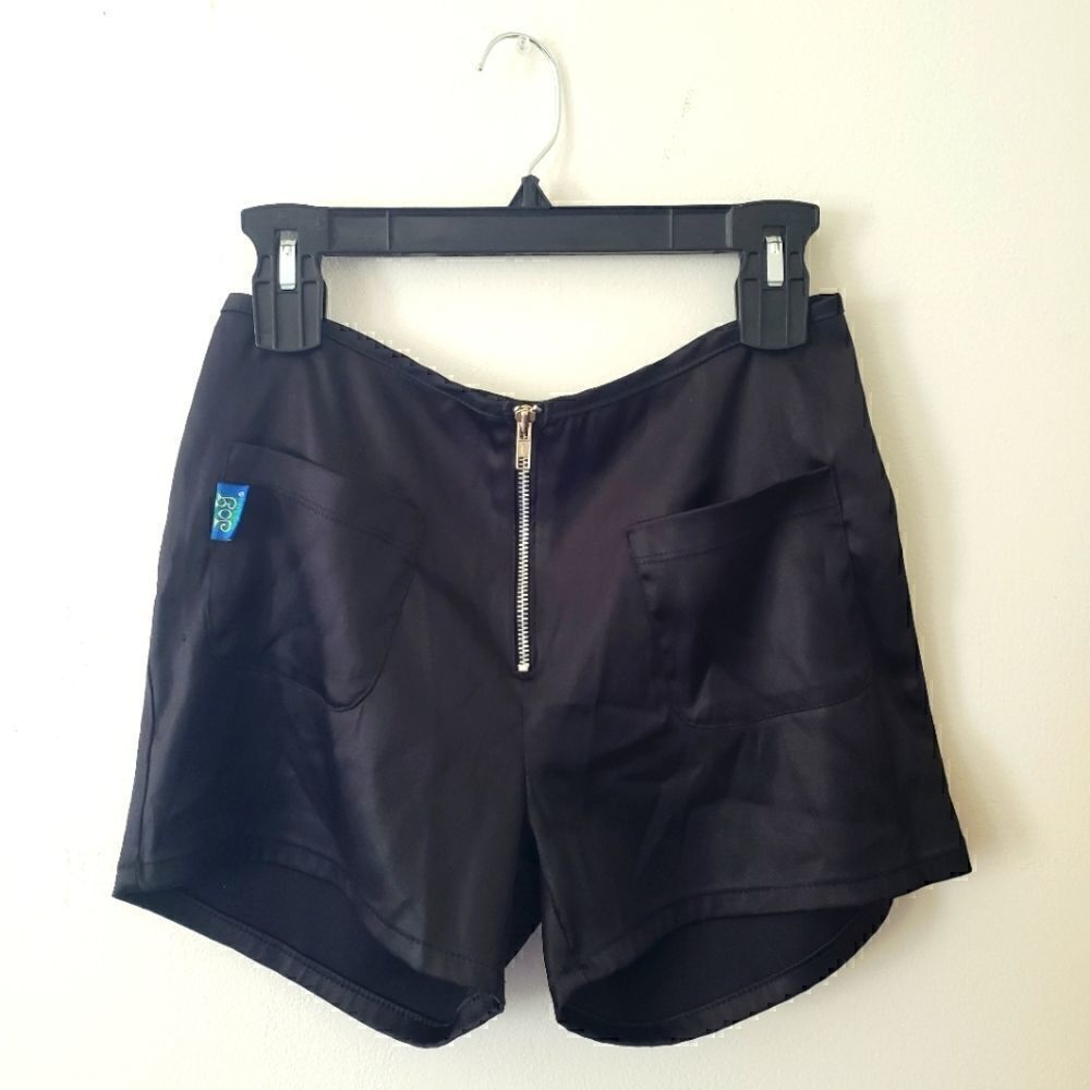 Joy Jeans Black Zippered Shorts S